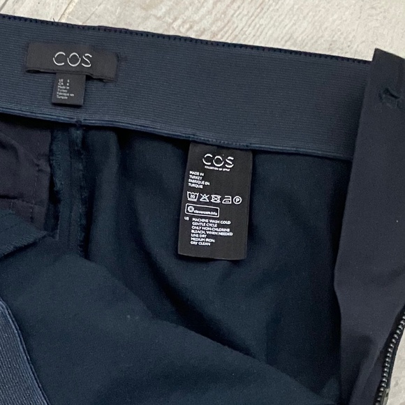 COS Ankle Zip Slim Fit Crop Trousers - Picture 5 of 12